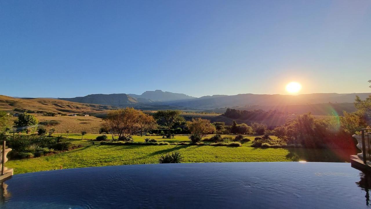 Inkungu Lodge Champagne Valley ภายนอก รูปภาพ