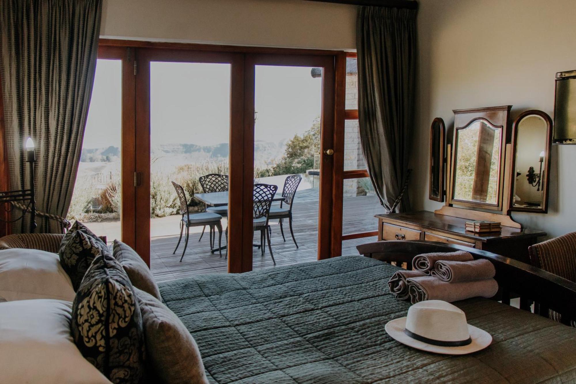 Inkungu Lodge Champagne Valley ภายนอก รูปภาพ