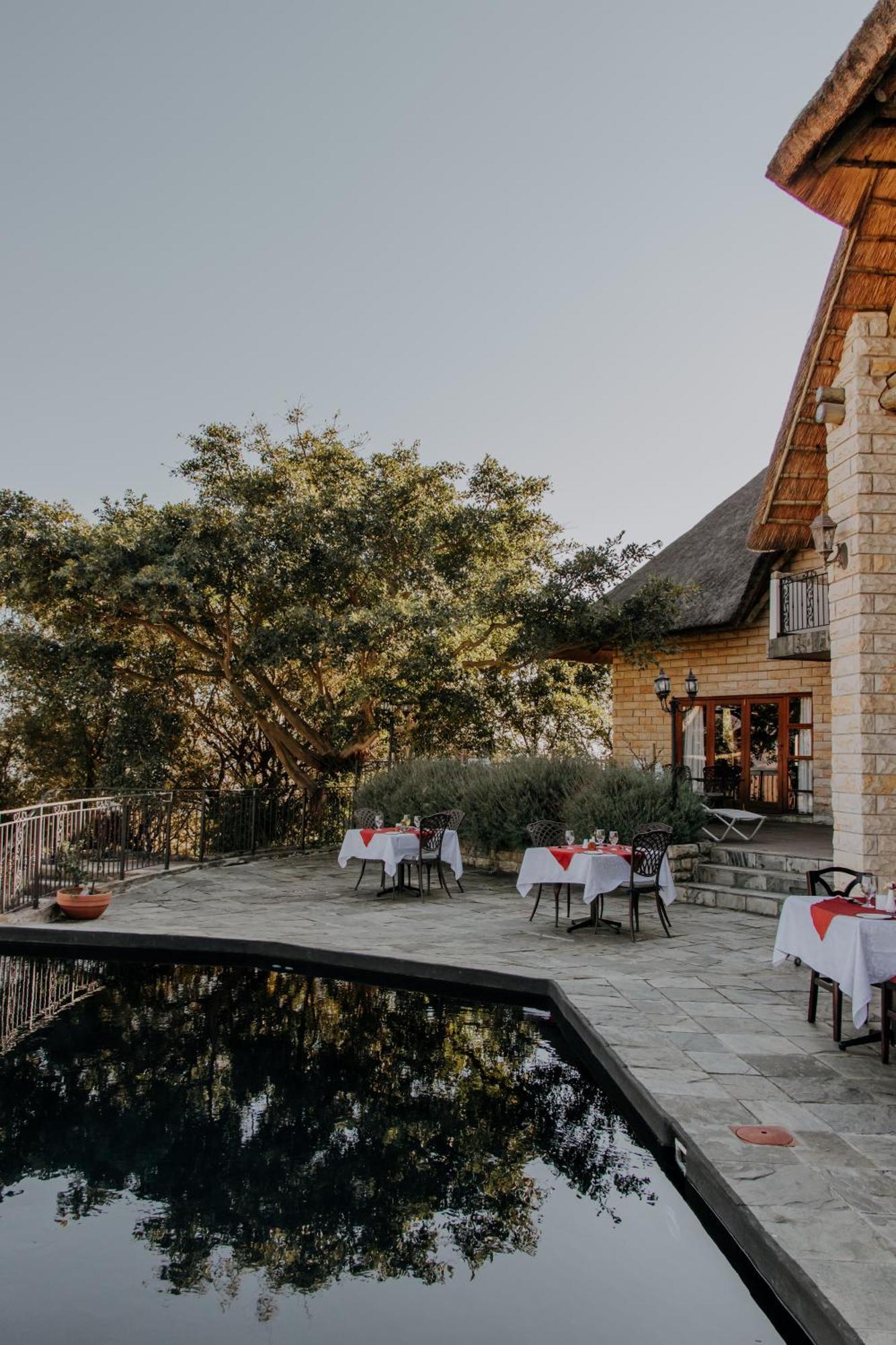 Inkungu Lodge Champagne Valley ภายนอก รูปภาพ