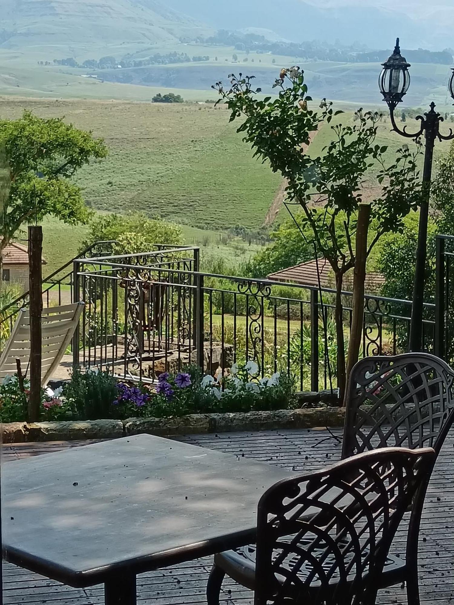 Inkungu Lodge Champagne Valley ภายนอก รูปภาพ